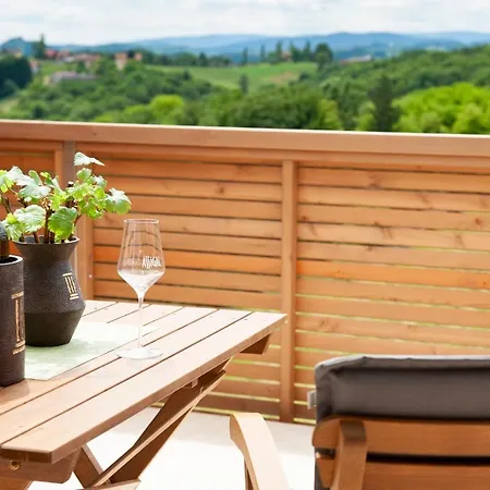 Weingut Assigal 农家乐